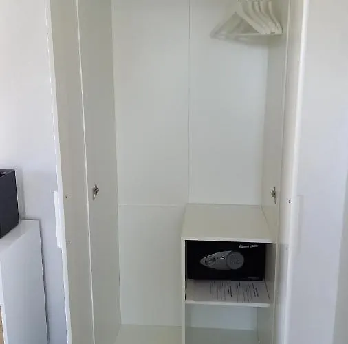 Aloha Bed & Breakfast 3*