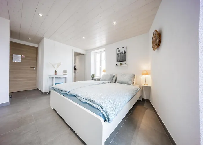 Aloha Bed & Breakfast Port-Valais